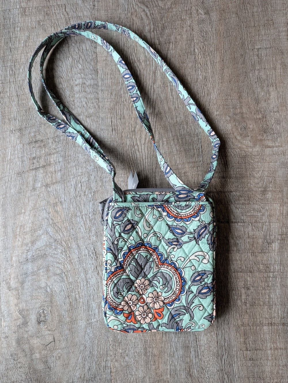 Vera Bradley - Fan Flowers Mini Hipster Crossbody Bag - Picture 2 of 6